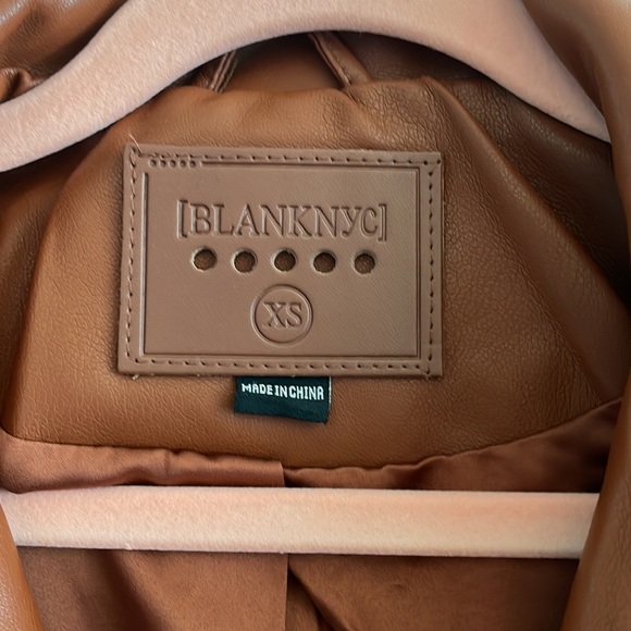 NWT BLANKNYC Faux Leather Full Zip Moto Jacket in Cognac - Picture 6 of 13